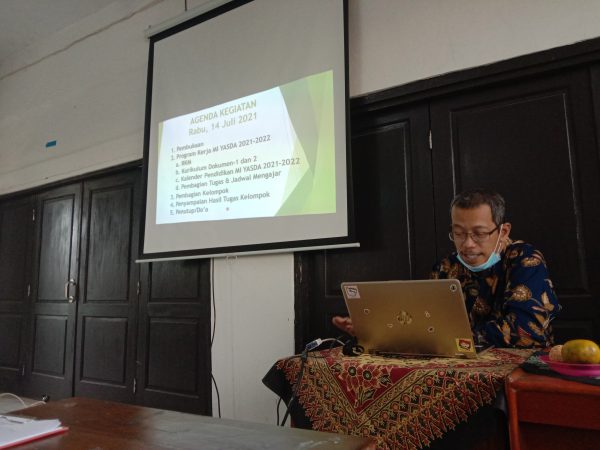 RAPAT AWAL TAHUN 2021-2022